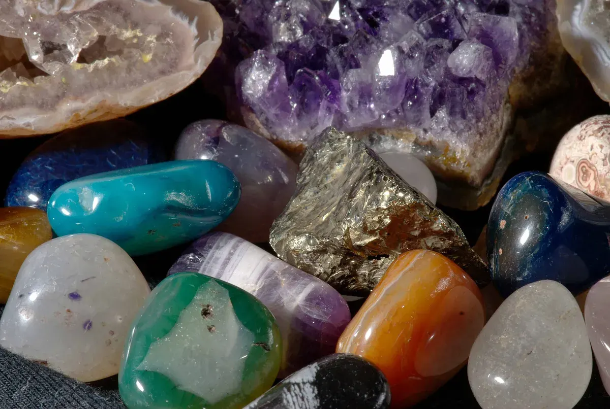 Tanzanite gemstones